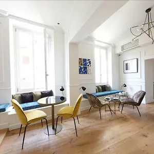 2* Bed and breakfast Parisii Luxury Relais